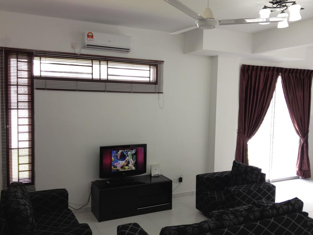 Comfort Holiday Home @ Bukit Indah Johor Bahru Kültér fotó